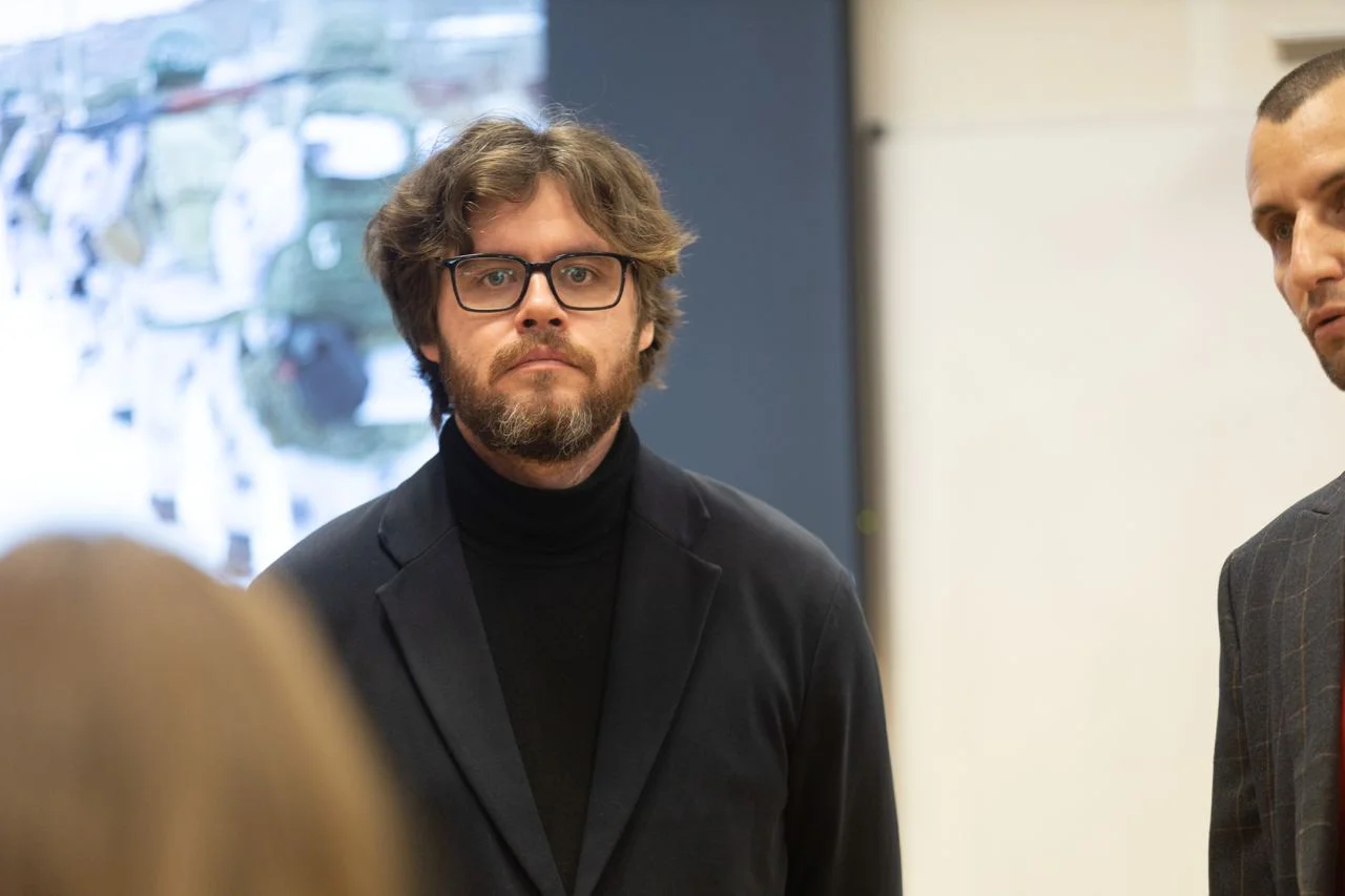 Изображение к публикации